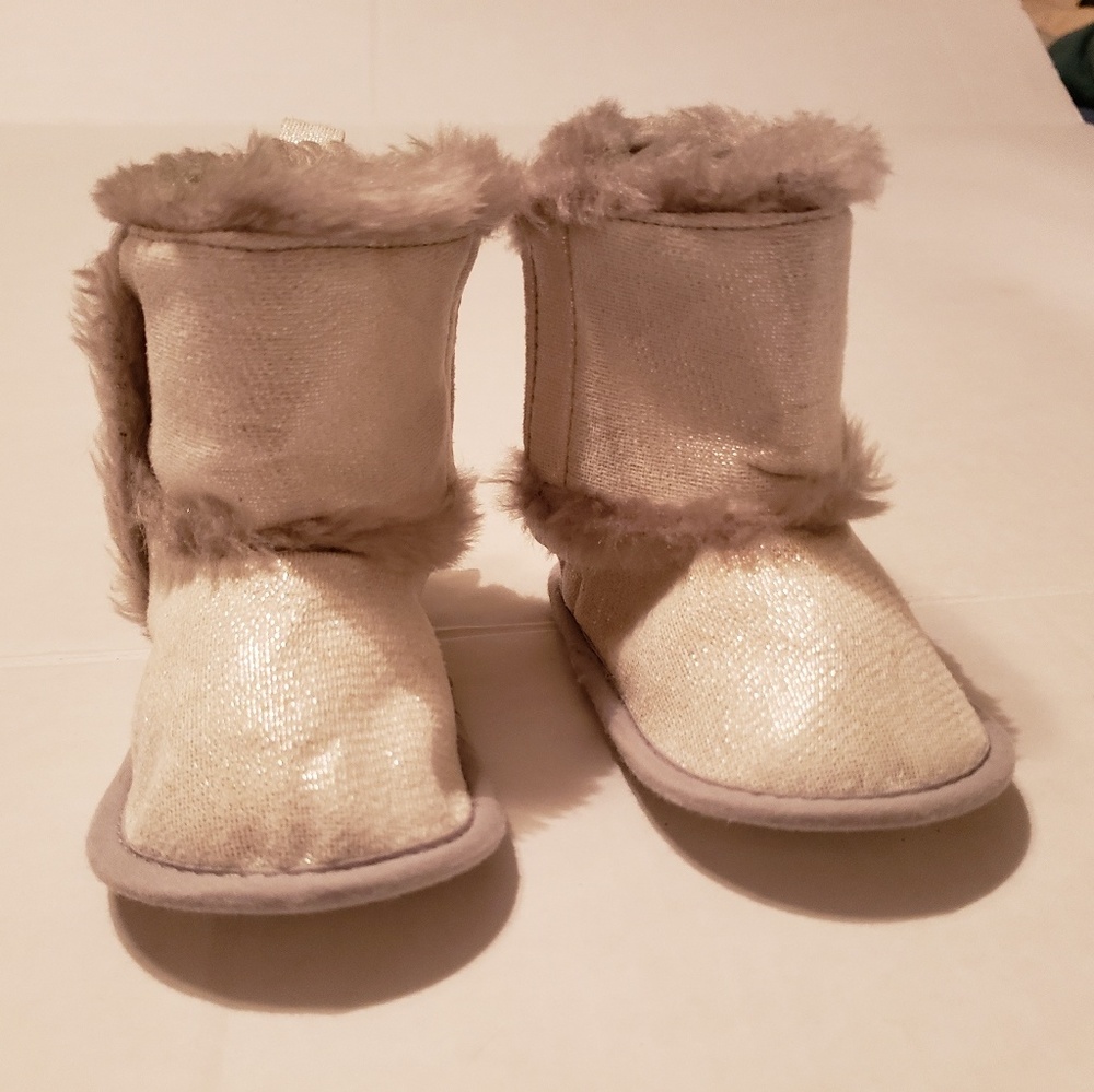 Boots - Picture 2 of 4